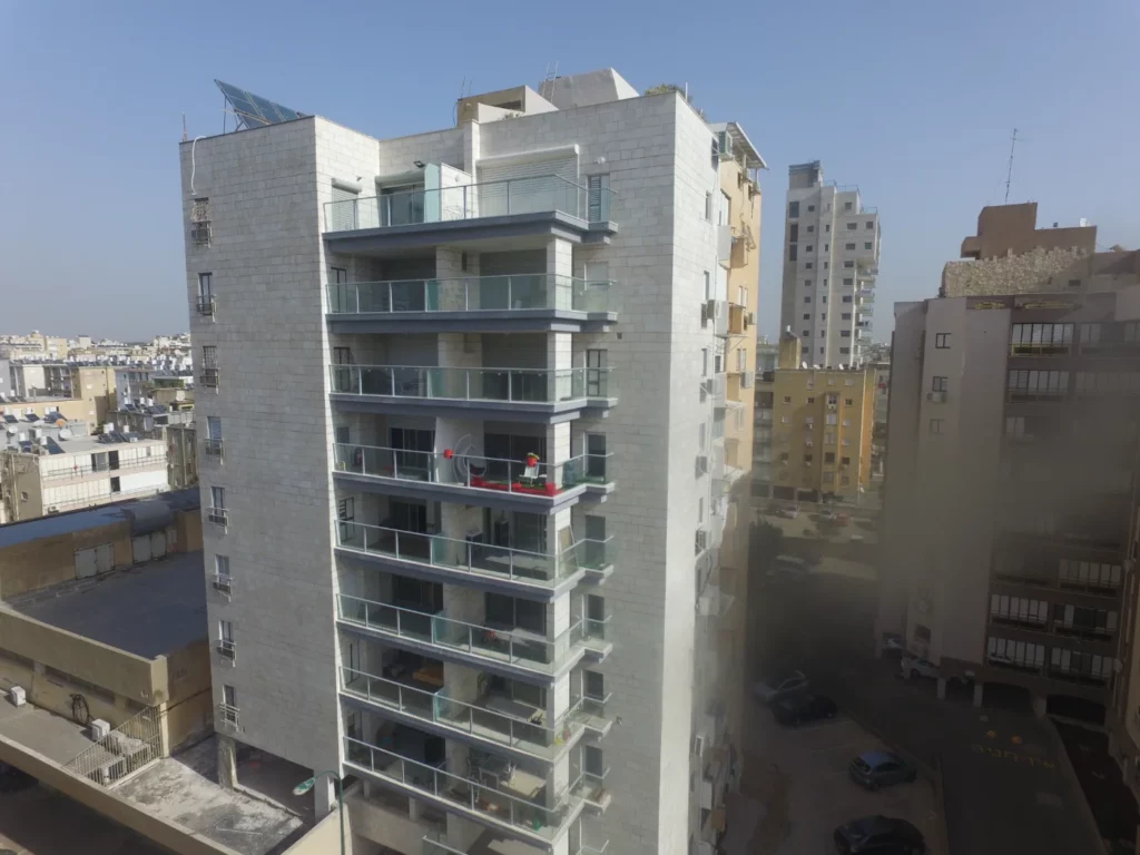שיפוץ מעטפת בניין
